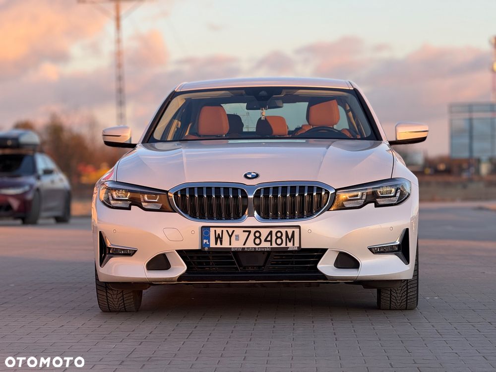 BMW Seria 3 320i xDrive Luxury Line - 2