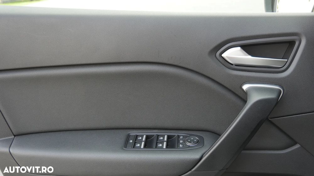 Renault Captur TCe 140 EDC GPF INTENS - 15
