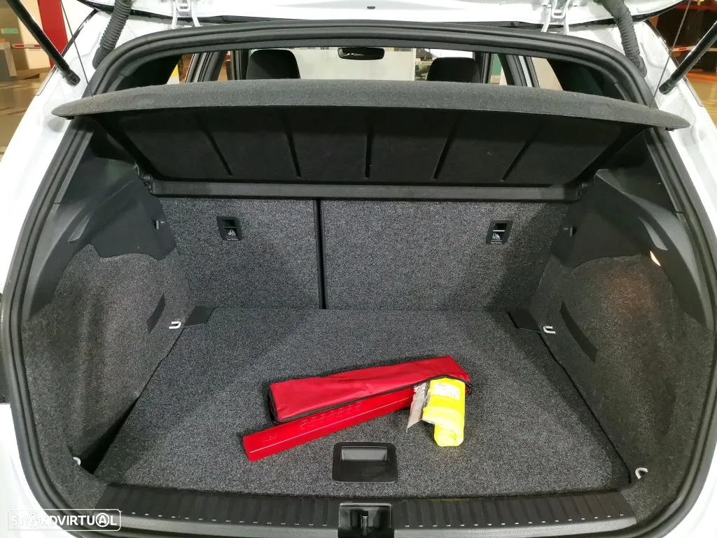 SEAT Arona 1.0 TSI FR - 13