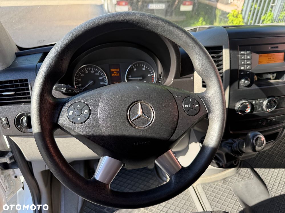 Mercedes-Benz Sprinter 316 Kontener/Winda 8 EP - 18