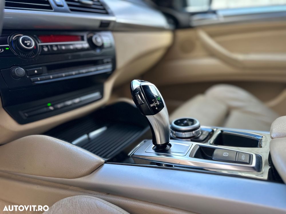 BMW X6 xDrive30d - 10