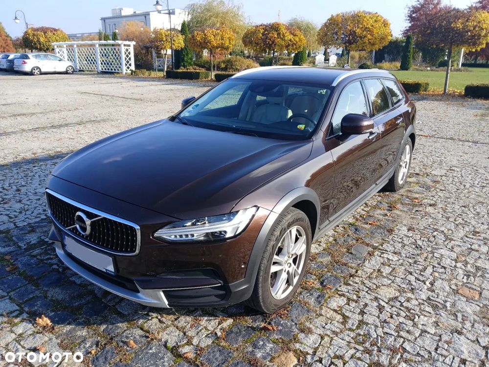 Volvo V90 Cross Country D4 AWD - 1