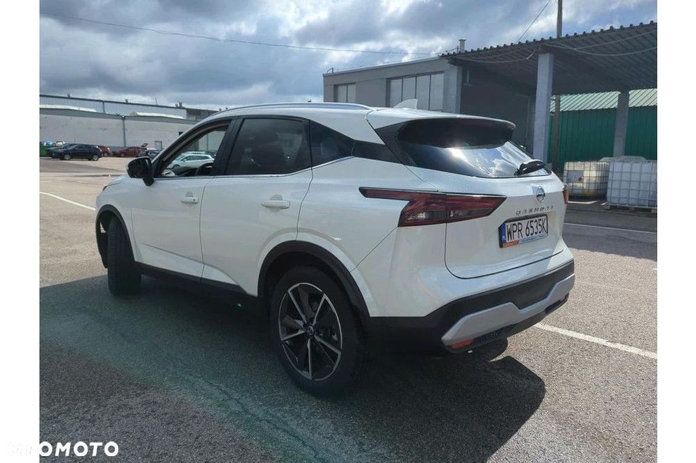 Nissan Qashqai 1.3 DIG-T MHEV N-Connecta Xtronic - 4