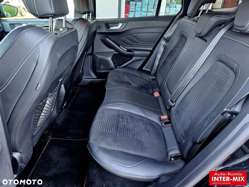 Ford Focus - 25