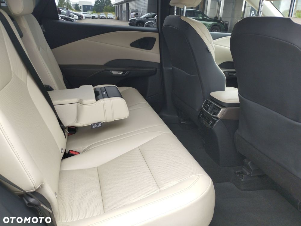 Lexus RX - 10