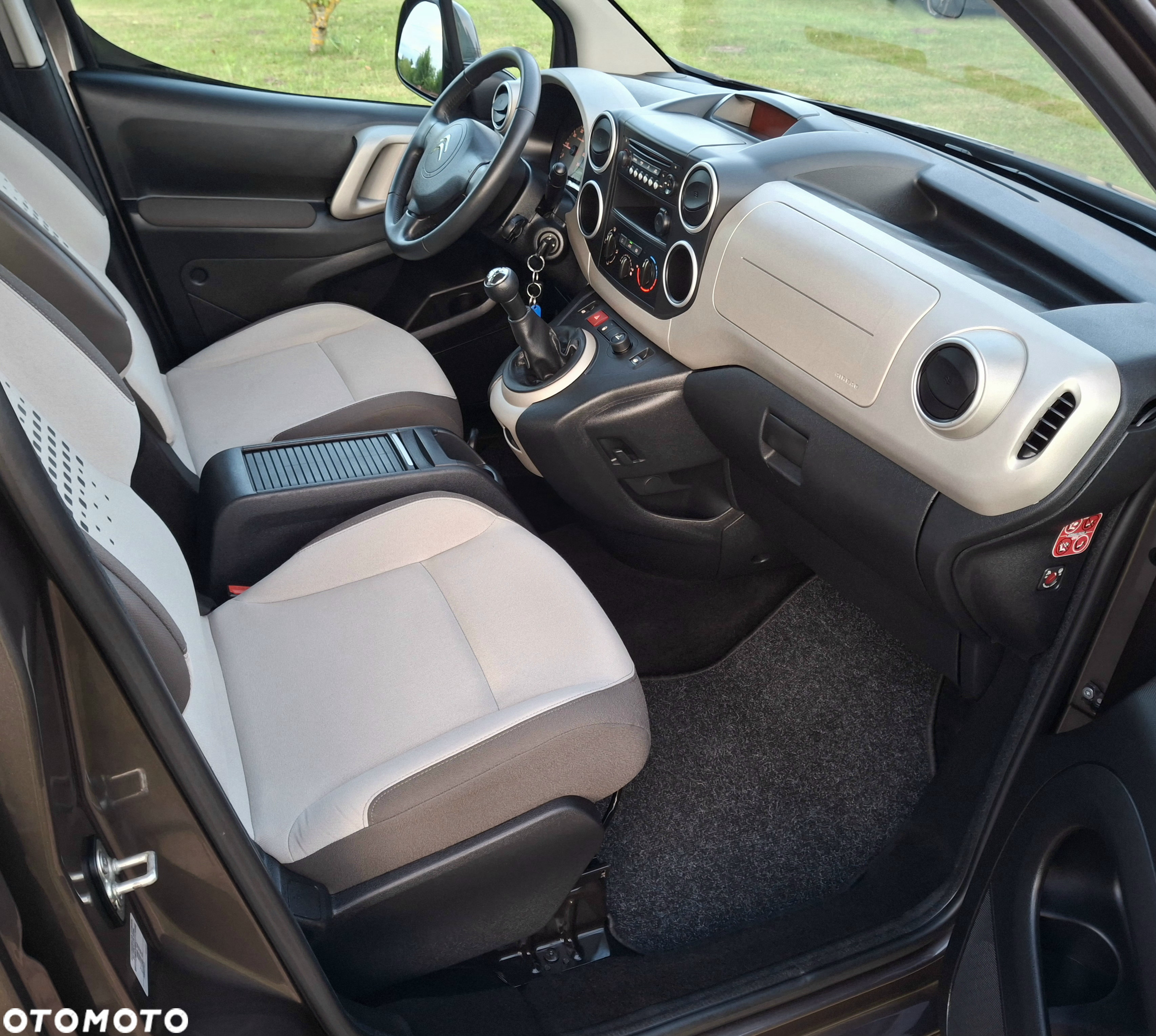 Citroën Berlingo Multispace BlueHDi 100 FEEL - 26