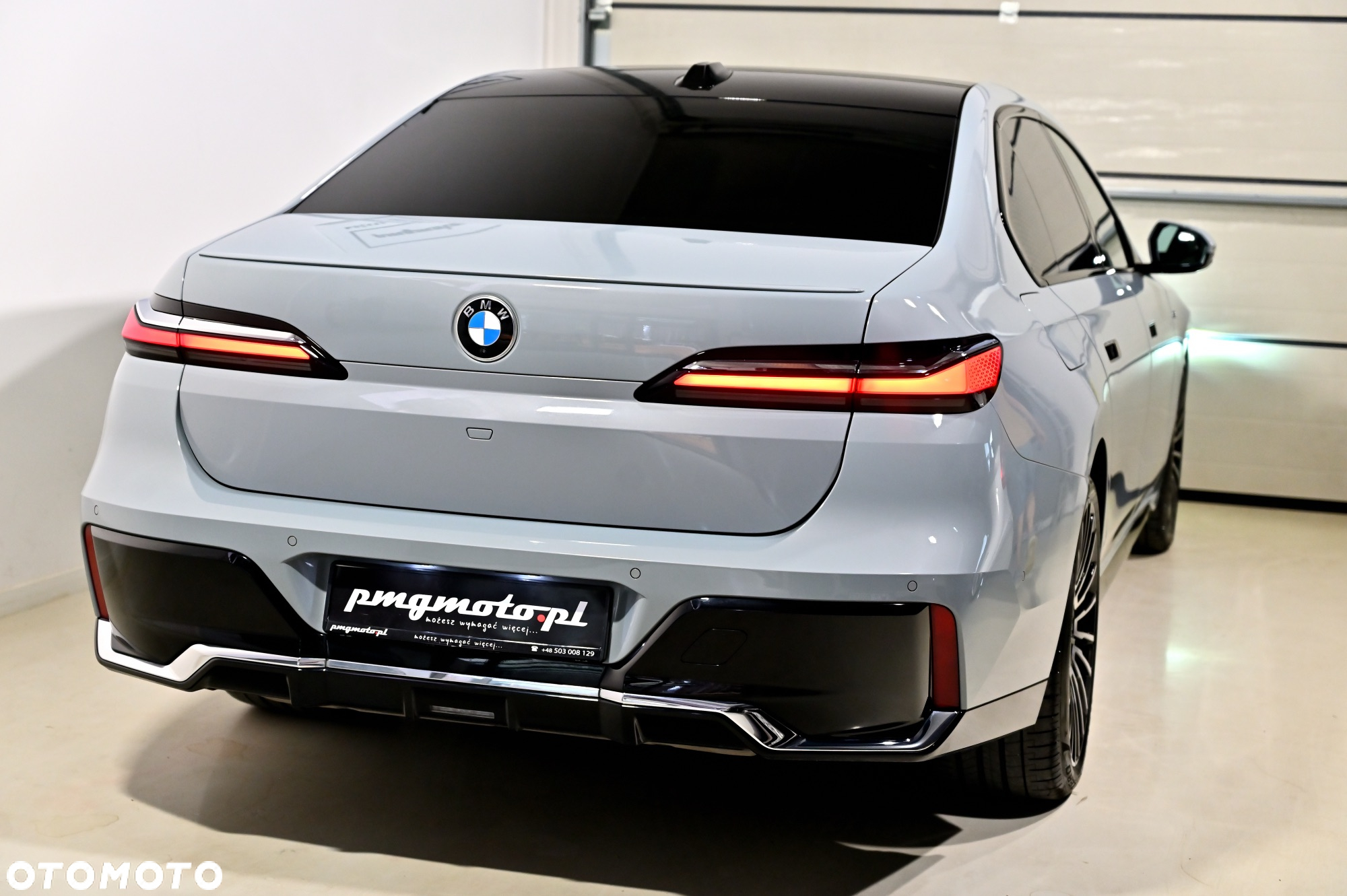 BMW Seria 7 - 33