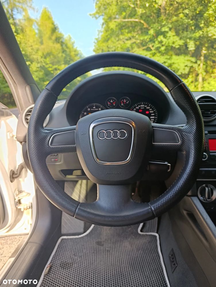 Audi A3 Sportback 1.8 TFSI Ambition - 11