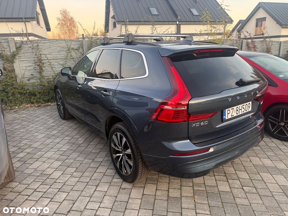 Volvo XC 60 B5 B AWD Ultra Dark - 19