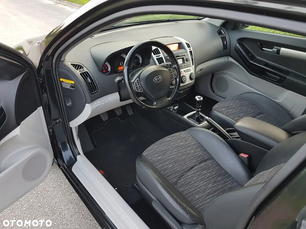 Kia ProCeed Pro_cee'd 2.0 Optimum + - 25