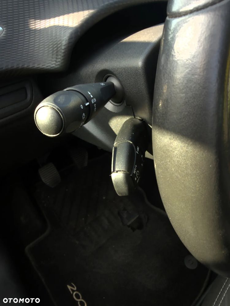 Peugeot 2008 1.2 Pure Tech Style - 21