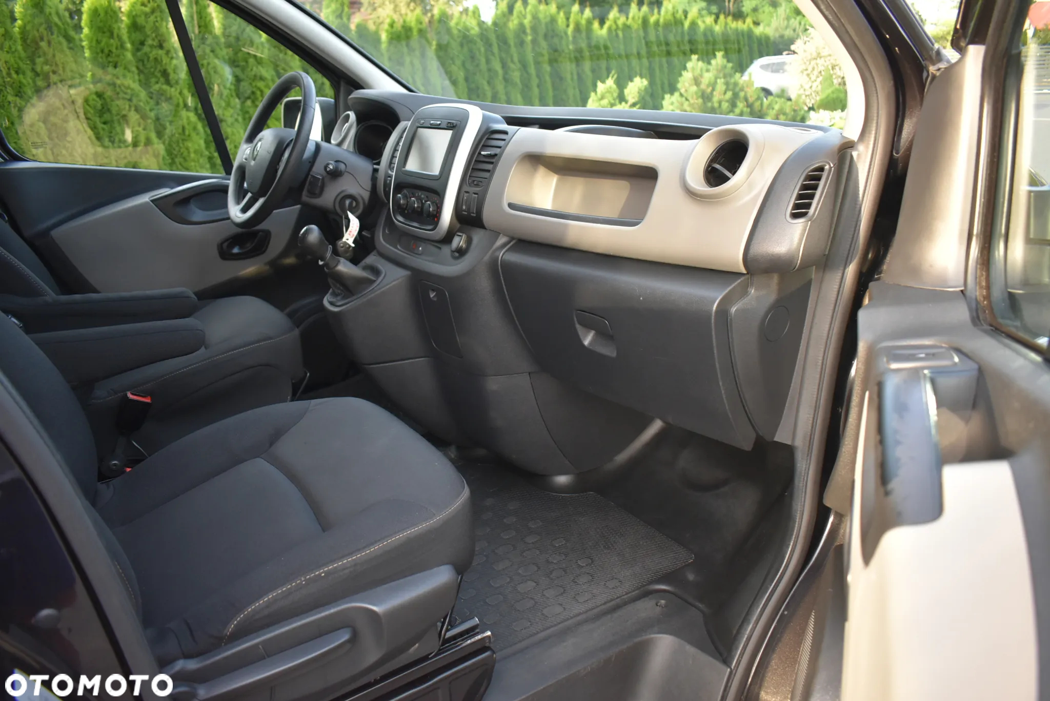 Renault Trafic 1.6 dCi 120 Grand Combi Expression - 24