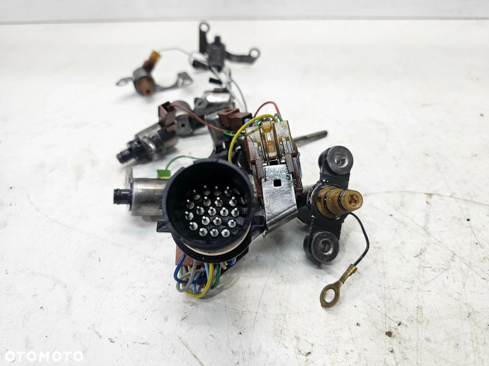 ZAWÓ ZAWORY ELEKTROMAGNETYCZNE SKRZYNI BIEGÓW VW SHARAN II DQ200 - 5