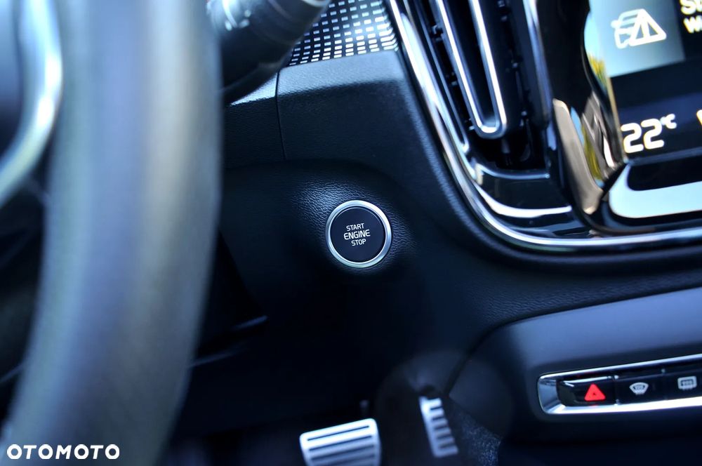 Volvo XC 40 T3 Geartronic RDesign - 25