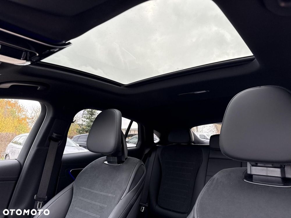 Mercedes-Benz GLC - 13