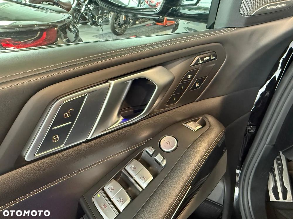BMW X7 M50d sport - 15