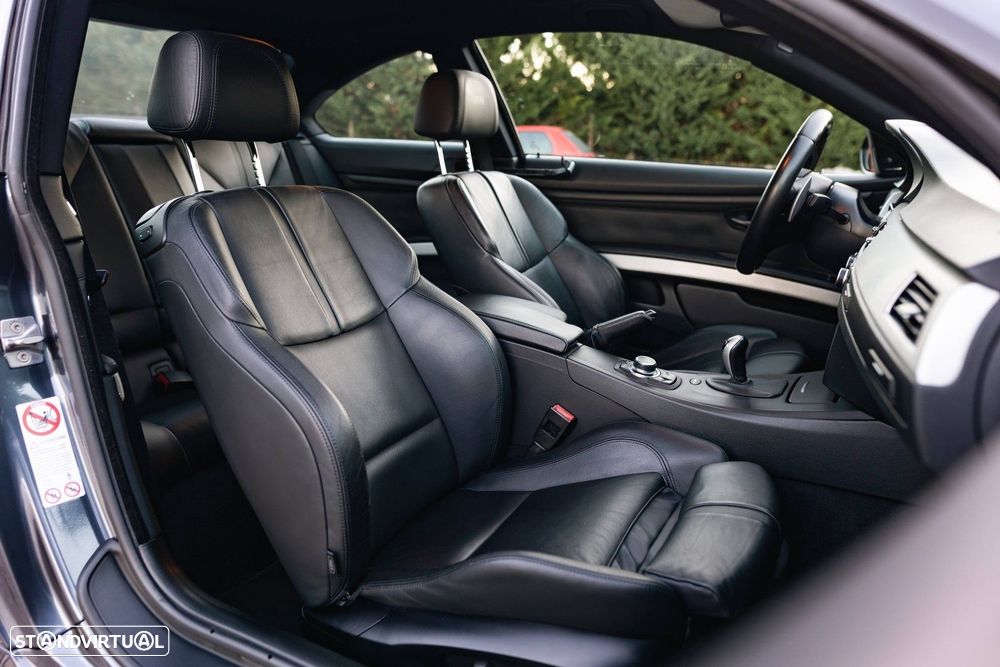 BMW M3 Auto - 46