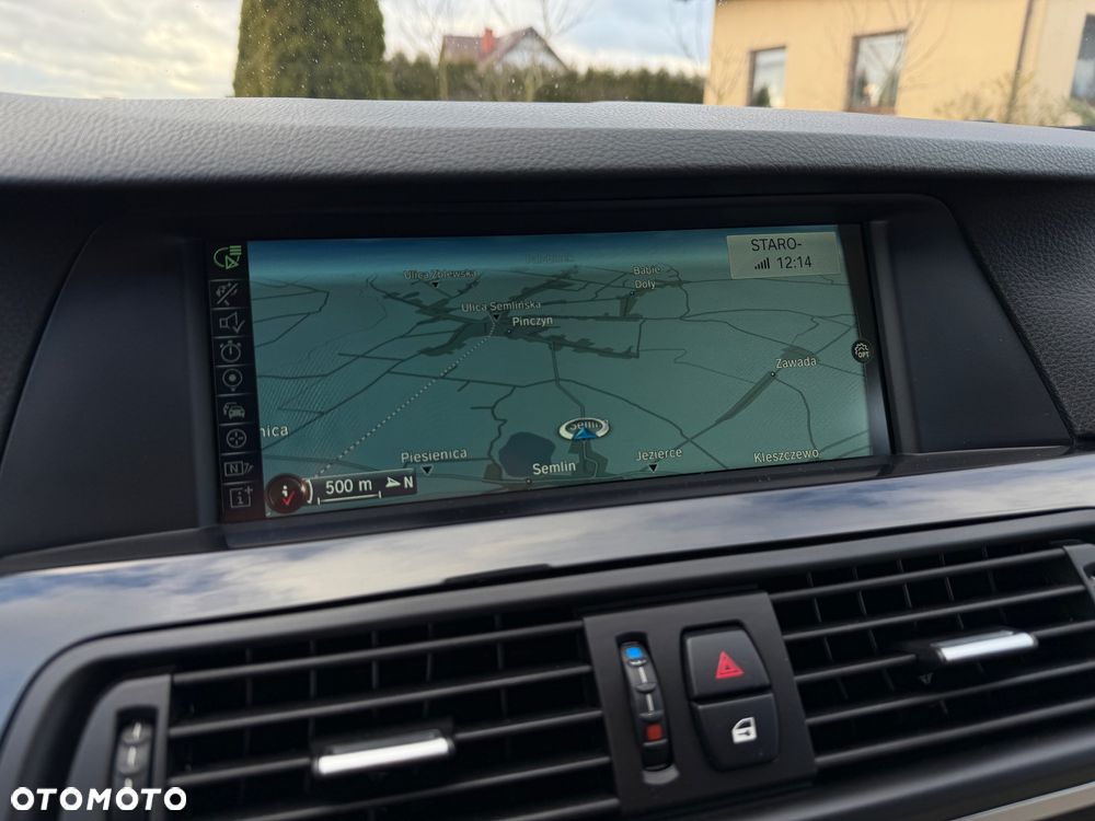 BMW Seria 5 528i xDrive Sport-Aut Luxury Line - 18