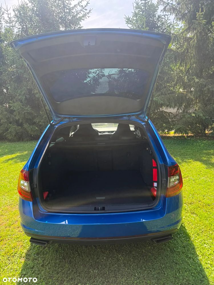 Skoda Octavia 2.0 TSI RS Challenge 245 DSG - 11