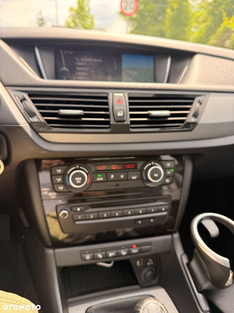 BMW X1 xDrive20d - 12