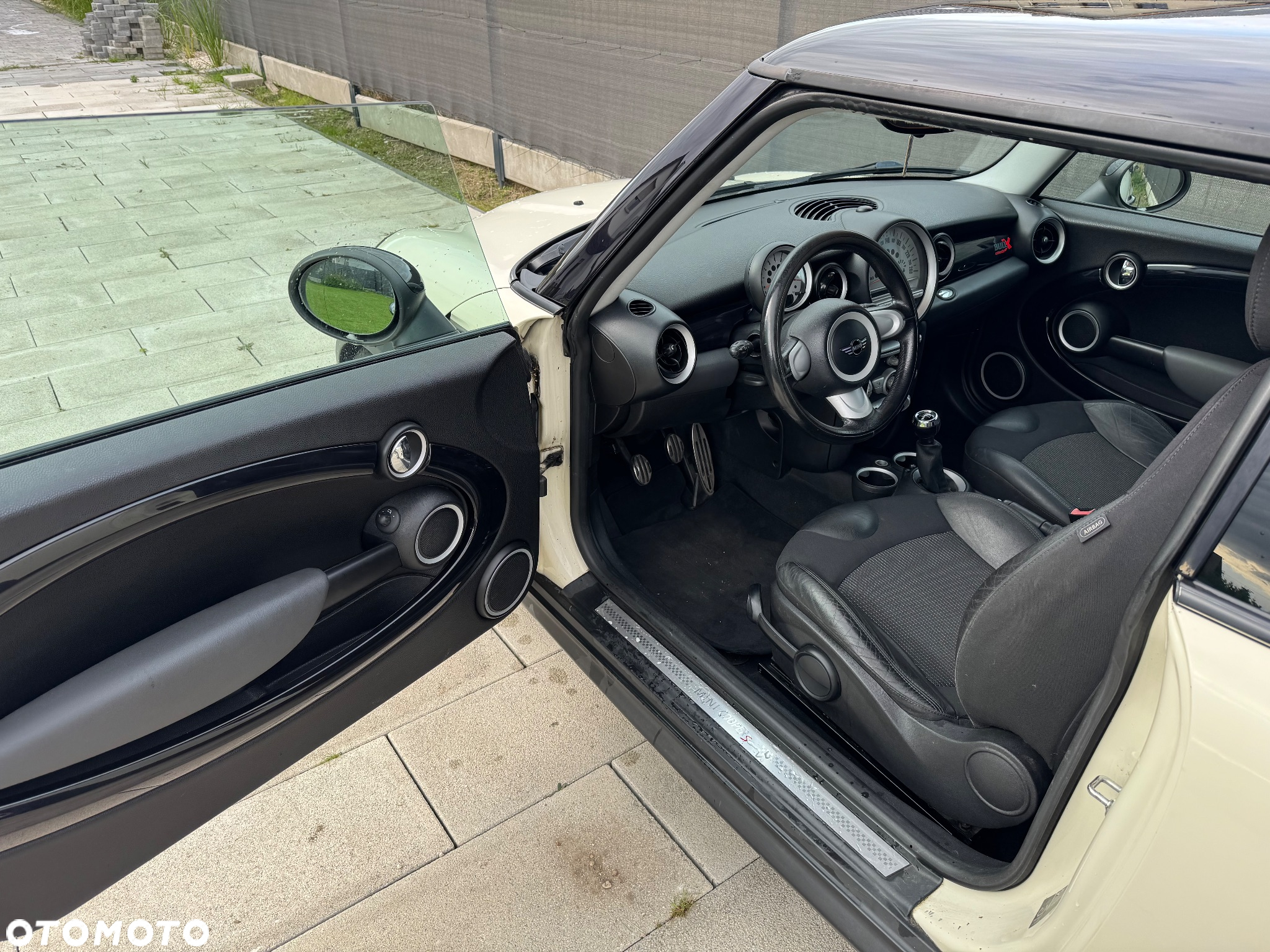 MINI Cooper S 50 Camden - 20