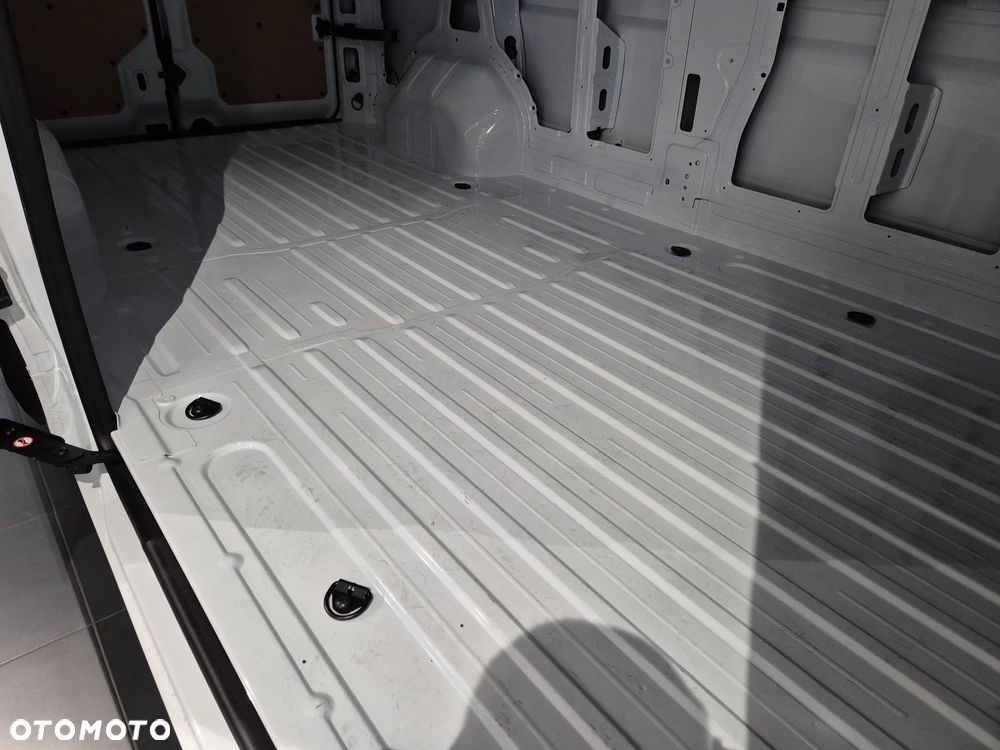 Renault NOWY MASTER - 31