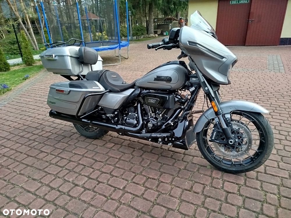 Harley-Davidson Touring Street Glide - 14