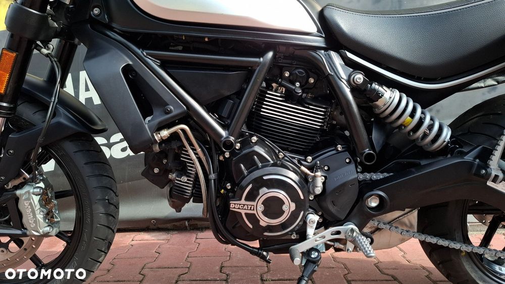 Ducati Scrambler - 12