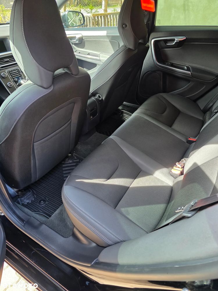 Volvo V60 - 10
