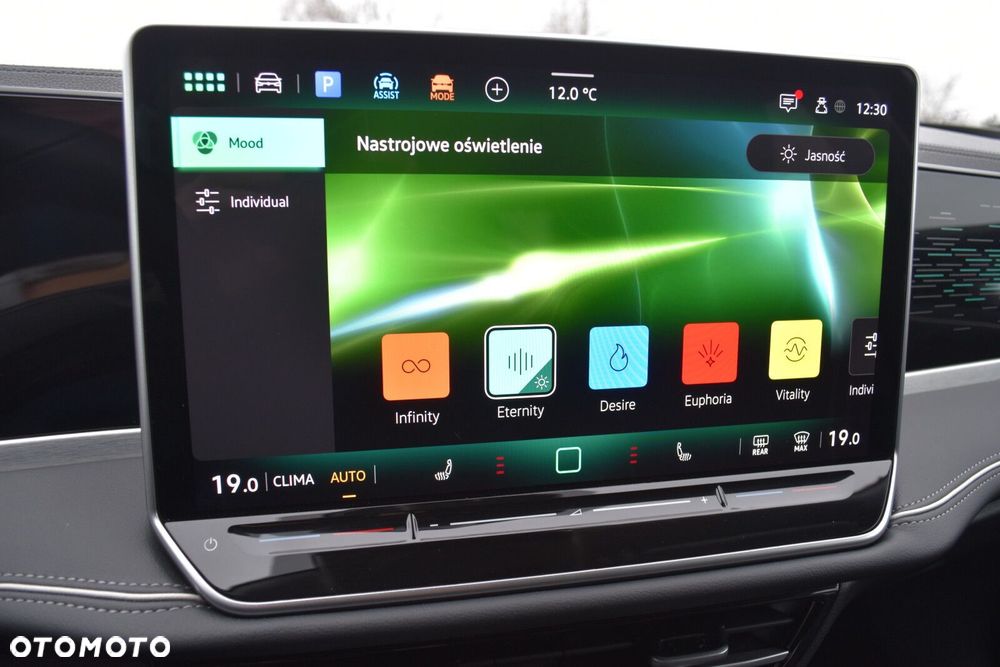 Volkswagen Passat Variant - 23