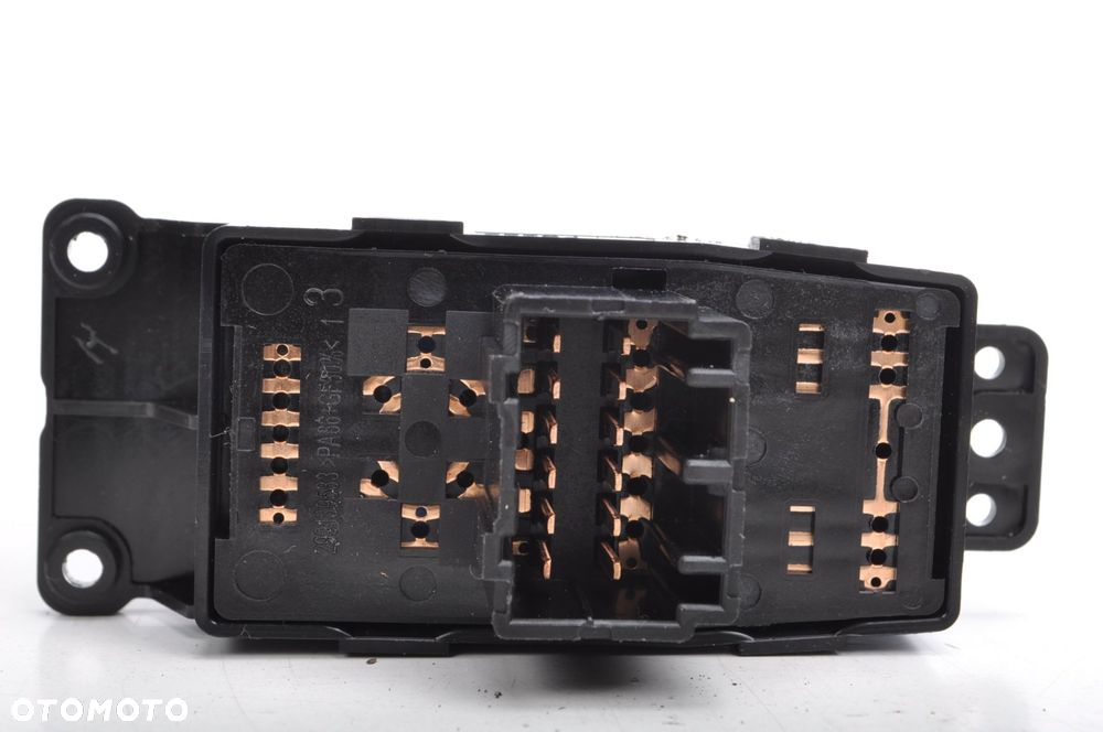 SSANGYONG TIVOLI PRZEŁĄCZNIK REGULACJI LUSTEREK JOYSTICK P0 85501-35000 - 3