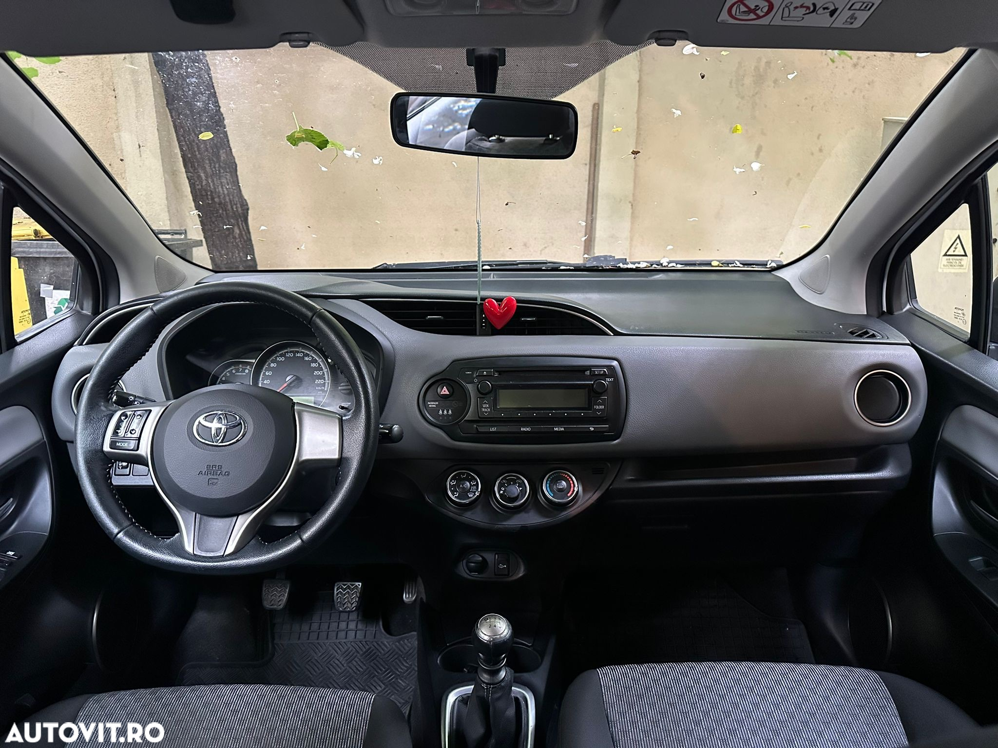 Toyota Yaris 1.3 VVT-i Luna - 7