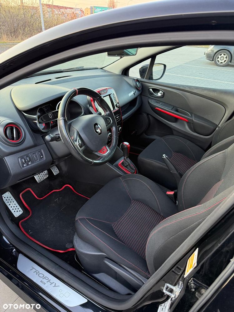 Renault Clio TCe 220 EDC R.S Trophy - 9
