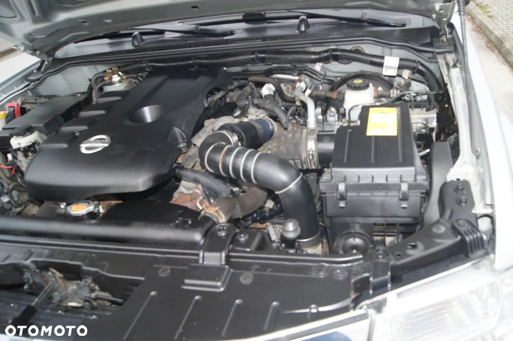 Nissan Navara 2.5 D SE Long EU5 - 21