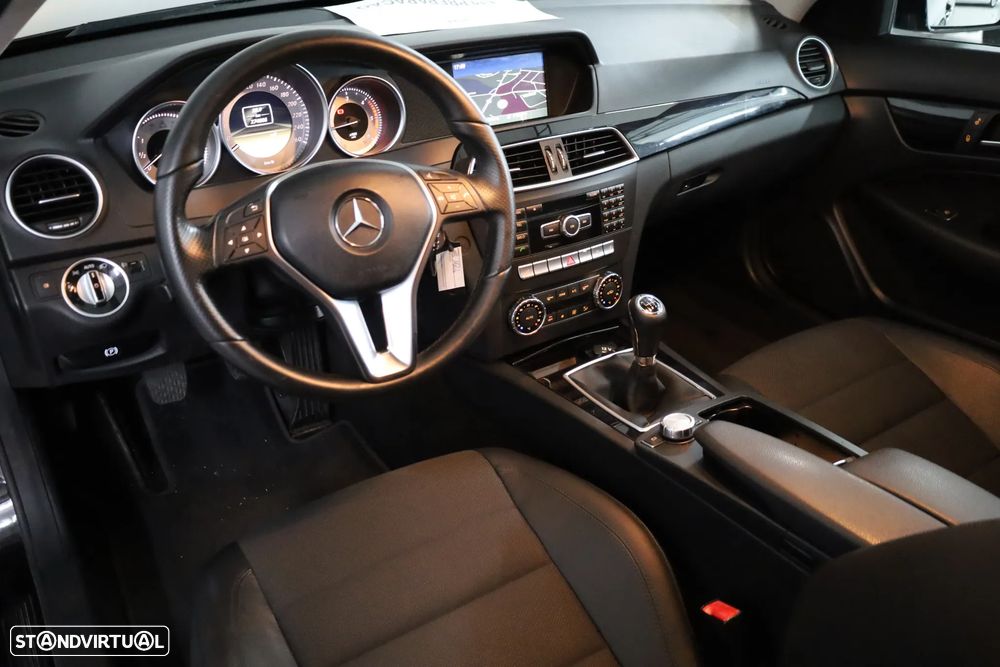 Mercedes-Benz C 220 CDI DPF BlueEFFICIENCY SPORT EDITION - 12