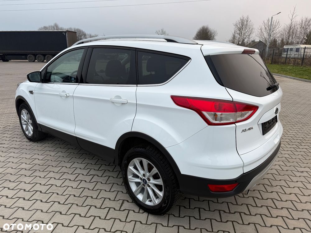 Ford Kuga 1.5 EcoBoost 2x4 Titanium - 6
