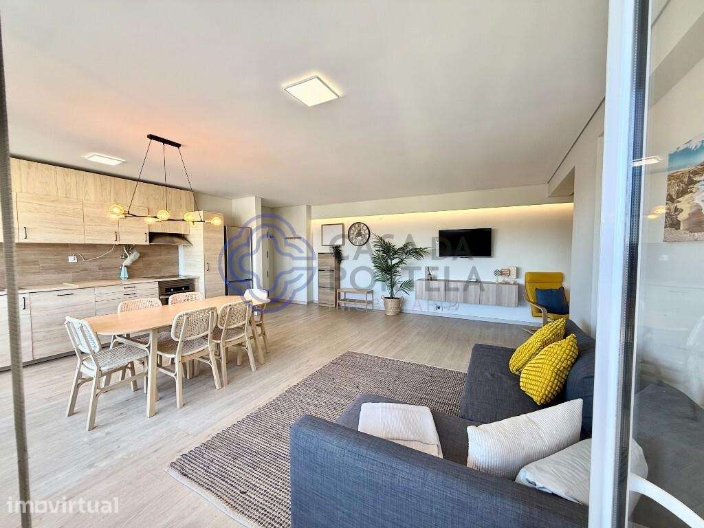 T2 Renovado Mobilado no 6.º Andar com Vista Mar — Alapraia, Cascais | - Grande imagem: 3/26