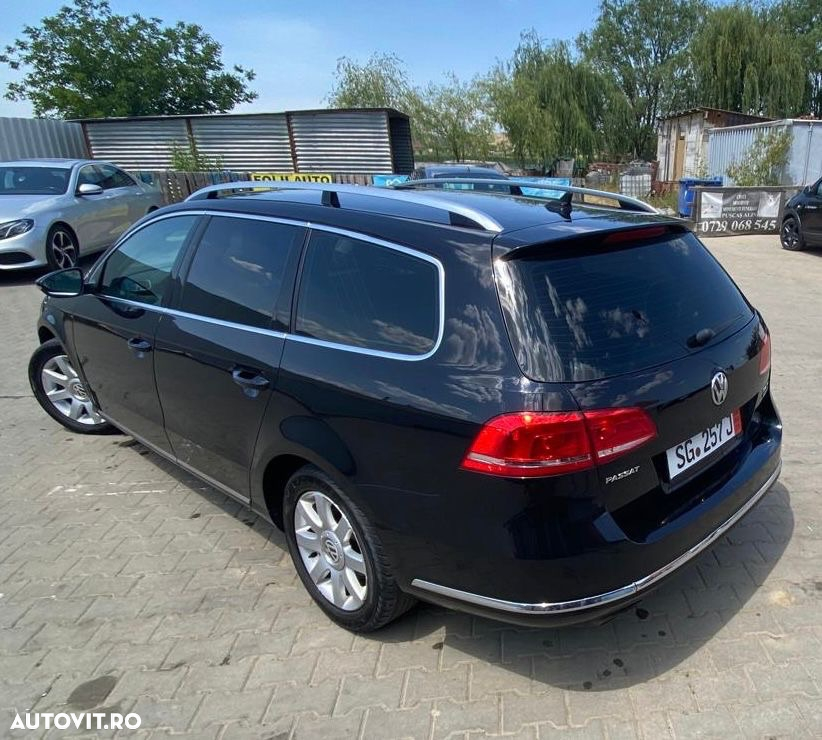 Volkswagen Passat Variant 2.0 Blue TDI DSG SCR Highline - 11