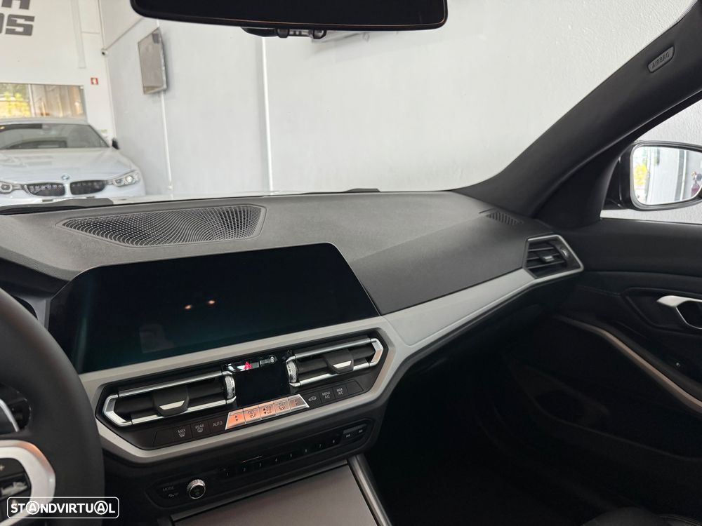 BMW 330 e Pack M Auto - 17