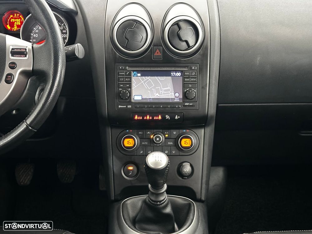Nissan Qashqai 1.5 dCi Tekna Premium 18 - 23