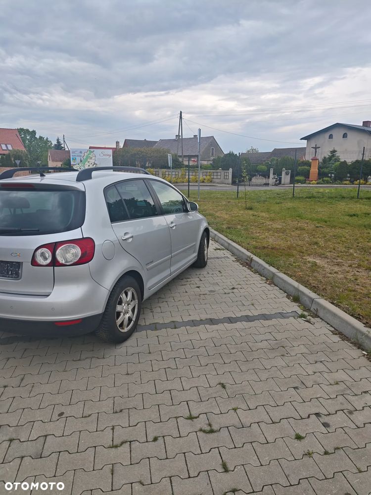 Volkswagen Golf Plus - 8