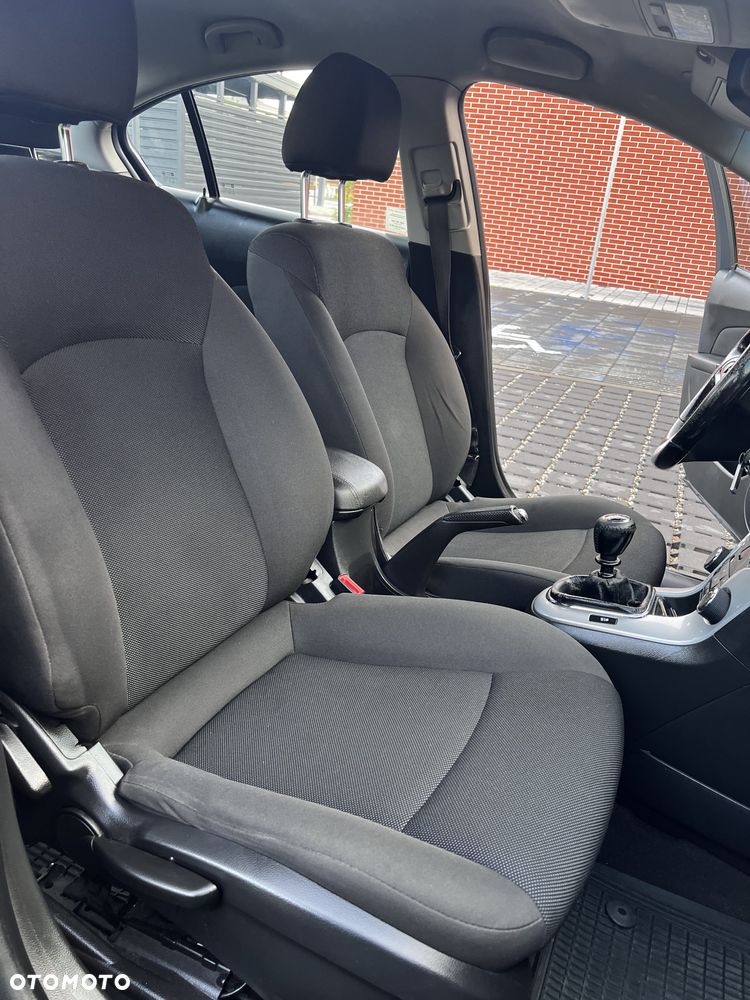 Chevrolet Cruze 1.8 LT - 15