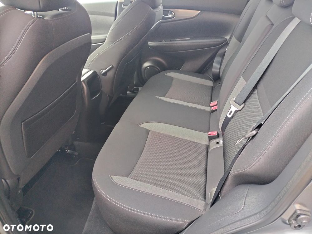Nissan Qashqai 1.3 DIG-T N-Connecta EU6d - 16