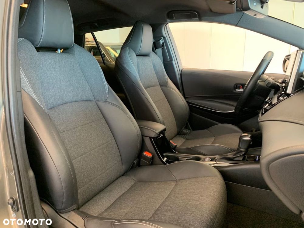 Toyota Corolla 1.8 Club - 10
