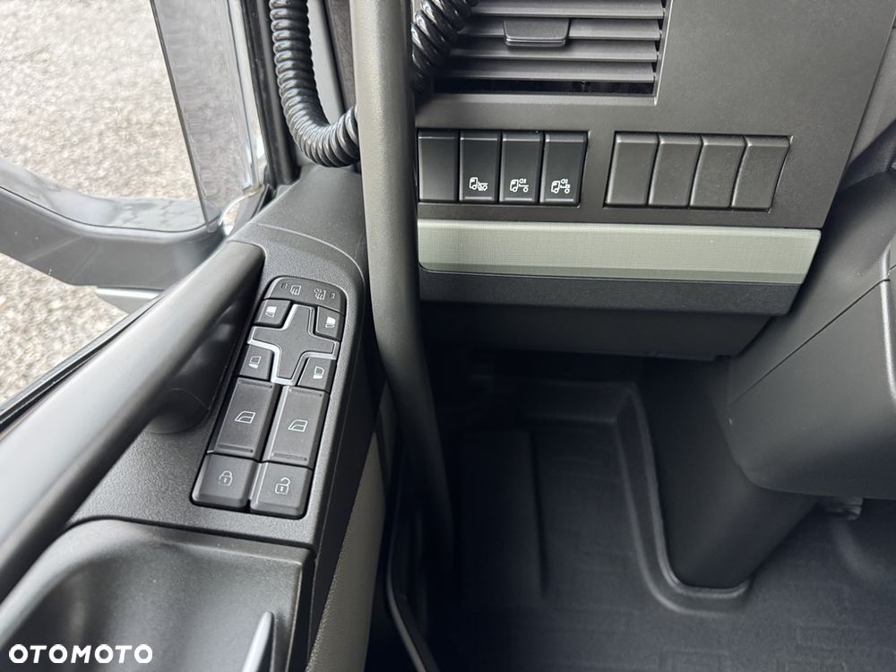 Volvo FH 500 /6X4 /BEZ I-SAVE/PODNOSZONA OŚ/REGULOWANE SIODŁO/CAŁE NA PODUCHACH/ RETARDER / Z NIEMIEC - 35