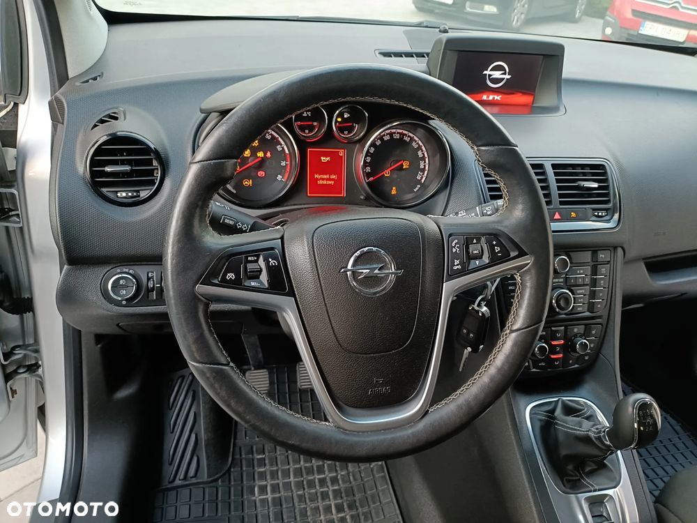 Opel Meriva - 24
