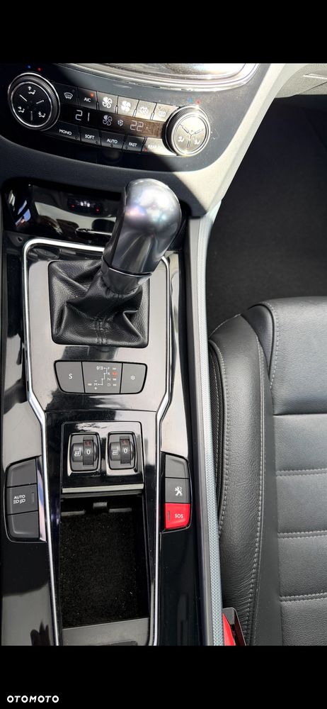 Peugeot 508 BlueHDi 180 EAT6 Stop&Start GT - 25
