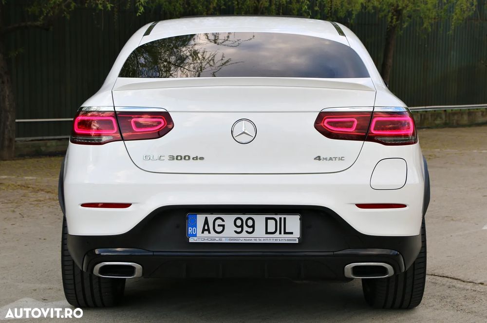 Mercedes-Benz GLC 300 de 4Matic 9G-TRONIC AMG Line Plus - 11
