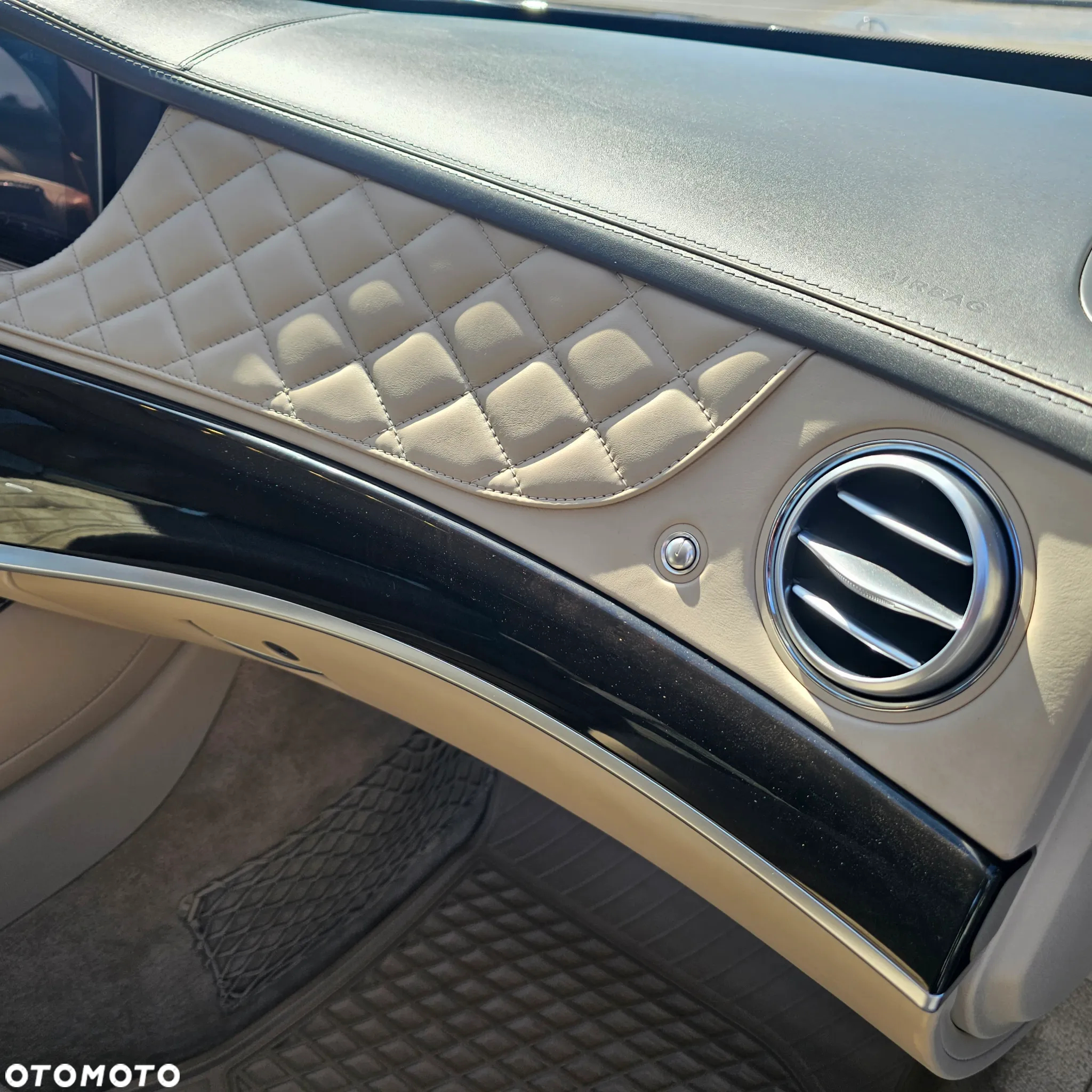 Mercedes-Benz Klasa S 560 4-Matic L 9G-TRONIC - 18
