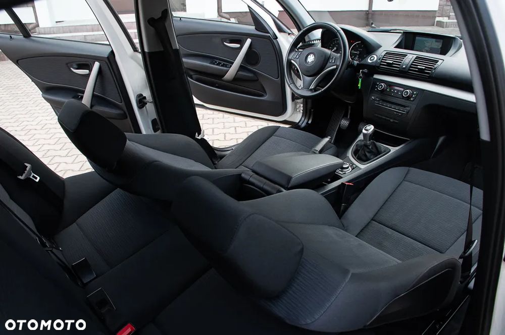 BMW Seria 1 116d - 5